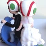 cake topper vespa matrimonio, personalizzato in fimo