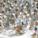 Bomboniere bottigliette vetro matrimonio - comunione - cresima, macaron marshmallow, personalizzate in fimo