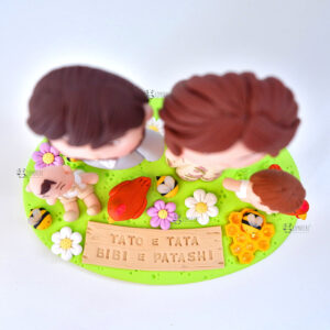cake topper anniversario originale elegante personalizzato in fimo fatto a mano artigianale - idee matrimonio famiglia, nozze - sposi sposo sposa - personalizzato con bambini, galline, api, fiori, alveare - statuine torta