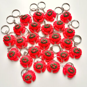 Bomboniere laurea artigianali originali fatte a mano, granchio granchi cartoon kawaii, personalizzate in fimo, corona alloro, portachiavi fatti a mano