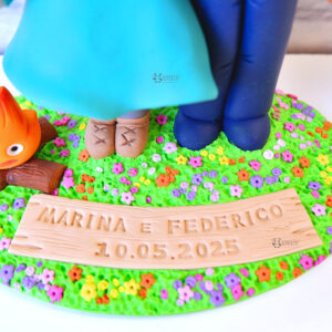 cake topper nuziale originale elegante personalizzato in fimo fatto a mano artigianale - ghibli inspired cartoon kawaii - sposi sposo sposa - matrimonio nozze tema ghibli calcifer castello errante di howl sophie - statuine torta