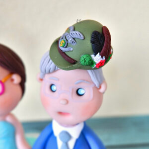 cake topper nuziale originale elegante personalizzato in fimo fatto a mano artigianale - idee matrimonio famiglia, nozze - sposi sposo sposa cane - matrimonio alpino montagna - statuine torta