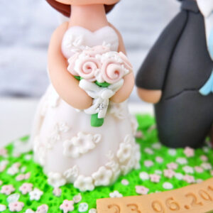 cake topper nuziale originale elegante personalizzato in fimo fatto a mano artigianale - idee matrimonio famiglia, nozze - sposi sposo sposa - matrimonio bouquet tema libri antichi - statuine torta