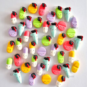 Bomboniere artigianali originali fatte a mano, medicine pastiglie capsule pillole kawaii - infermiere infermiera, medico - personalizzate in fimo - laurea farmacia, medicina, ctf, tecnico farmaceutico
