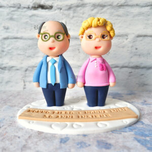 cake topper nuziale originale elegante personalizzato in fimo fatto a mano artigianale - idee anniversario matrimonio, famiglia, nonni - cinquantesimo 50 anni anniversario di nozze, nozze d'oro - statuine torta